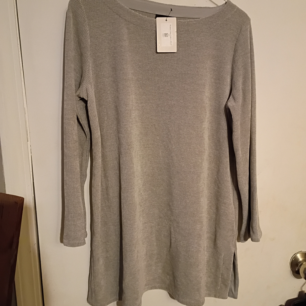 Women's Gray Long Sleeve Top